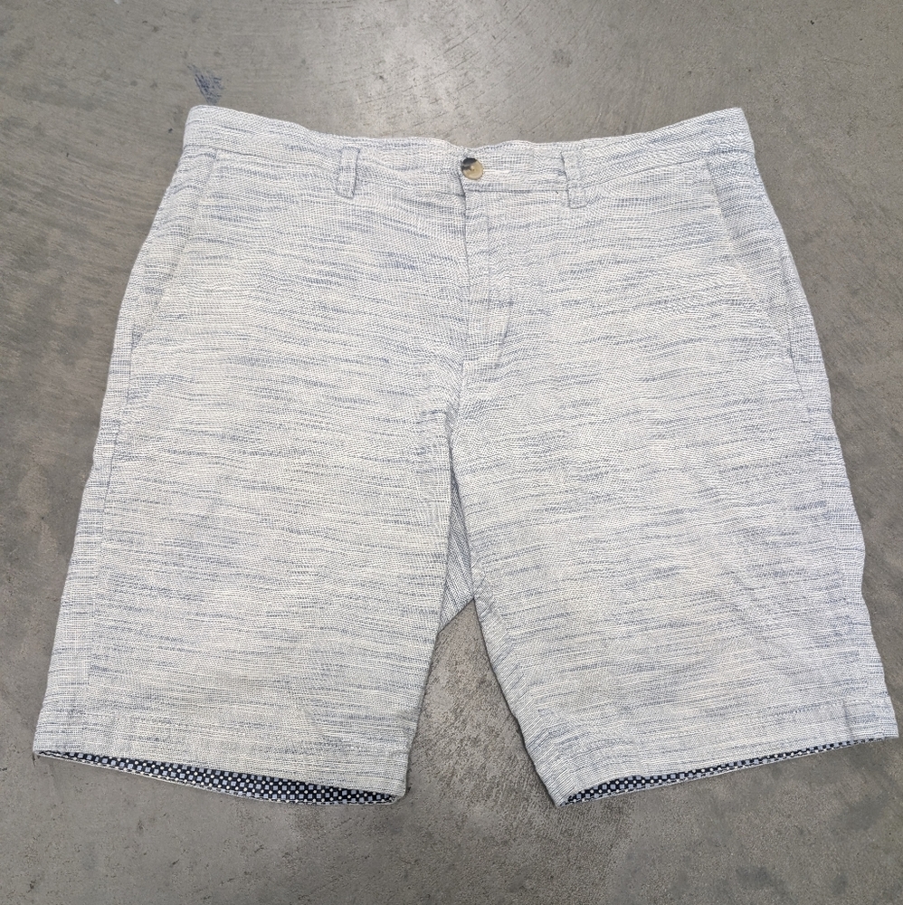 *Ben Sherman Textured Shorts, Size 34 - Picture 1 of 8